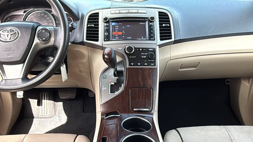 Used 2013 Toyota Venza LE FWD image 26