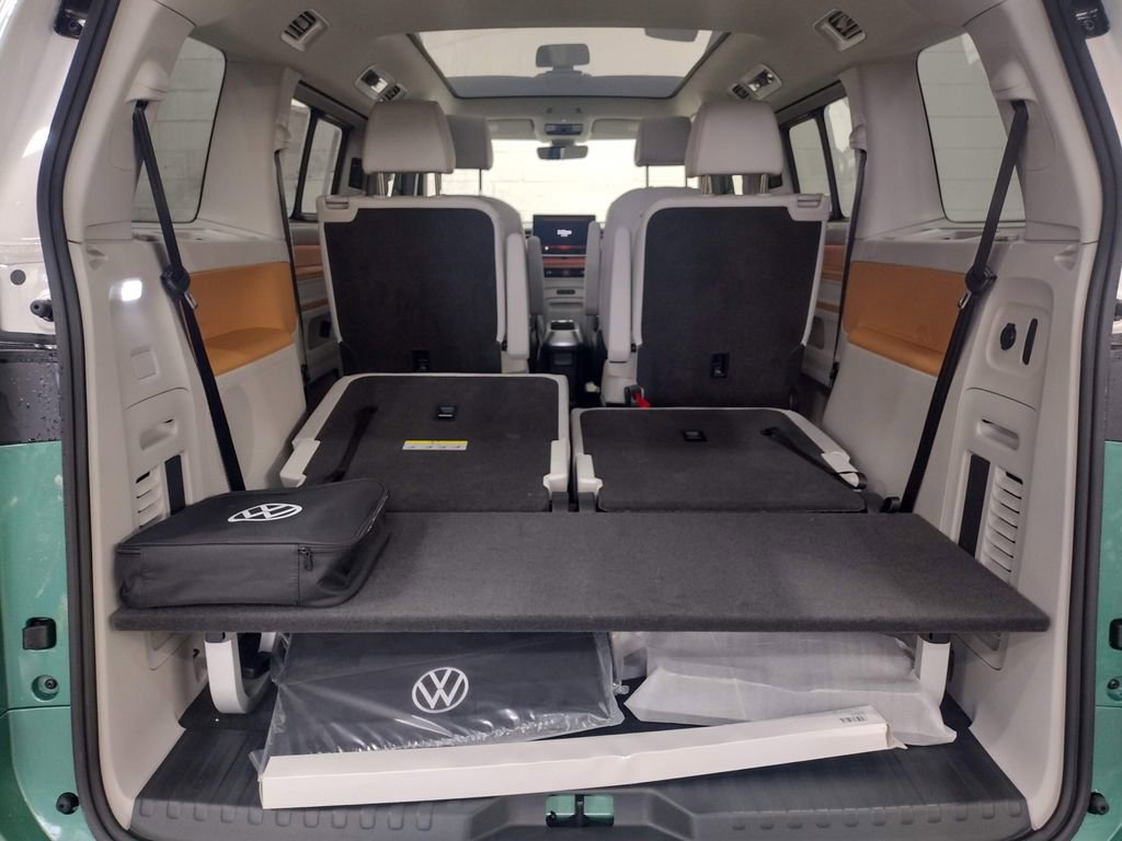 New 2025 Volkswagen ID. Buzz 1st Edition image 21