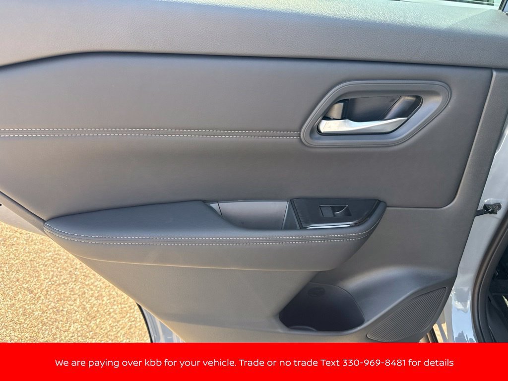 New 2026 Nissan Rogue Dark Armor AWD/4WD image 39