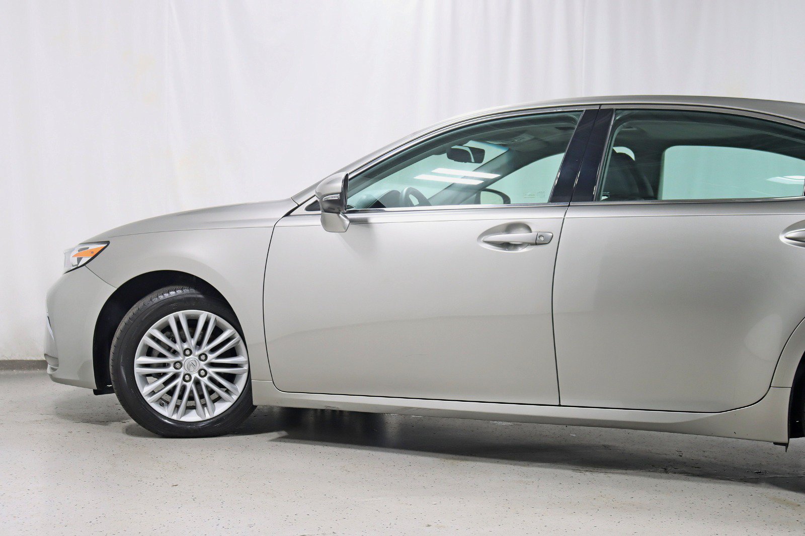Used 2017 Lexus ES 350 w/ Premium Package FWD image 11
