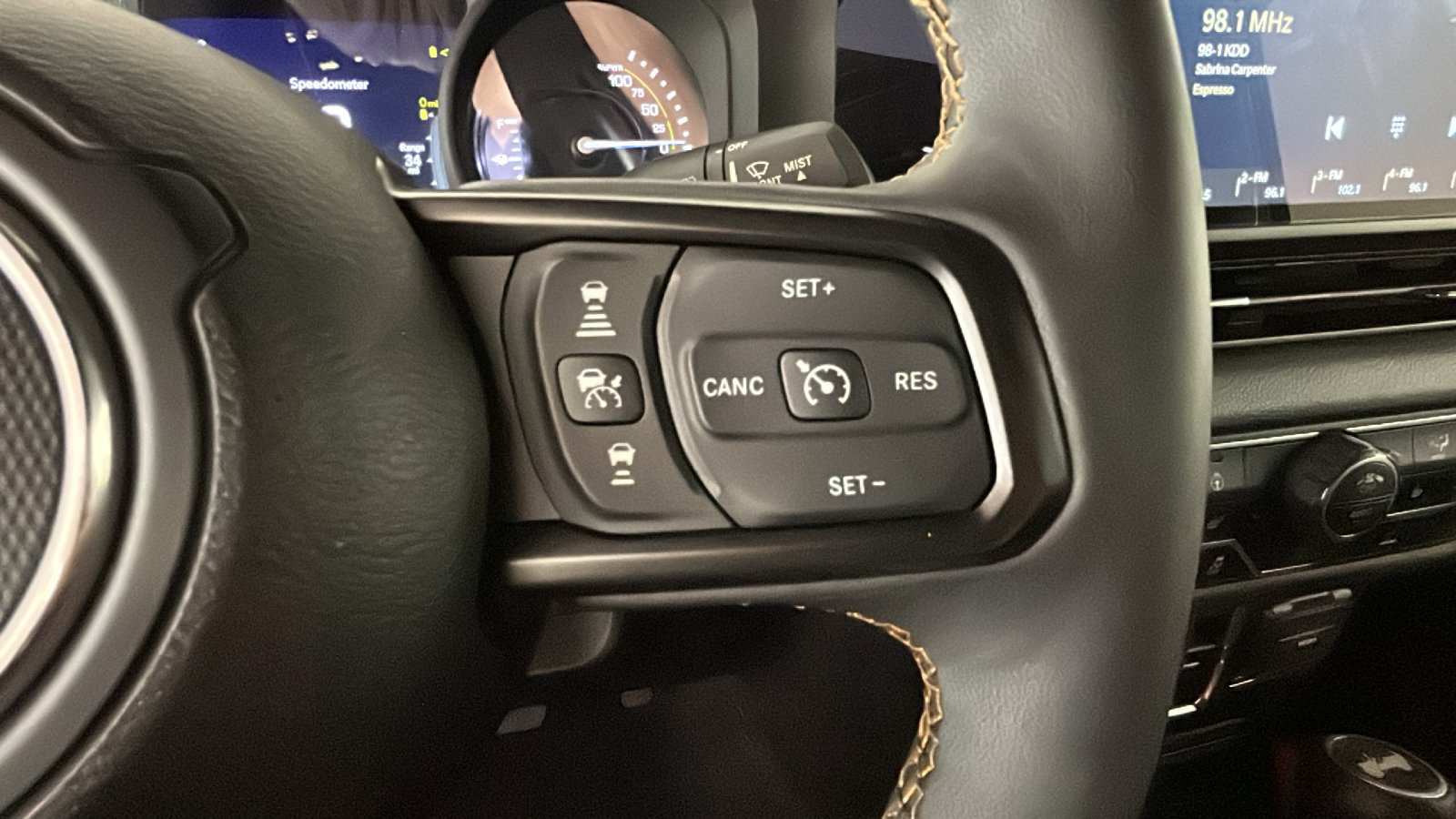 Used 2024 Jeep Wrangler Unlimited AWD/4WD image 19