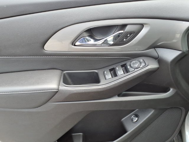 Certified 2023 Chevrolet Traverse LT FWD image 16