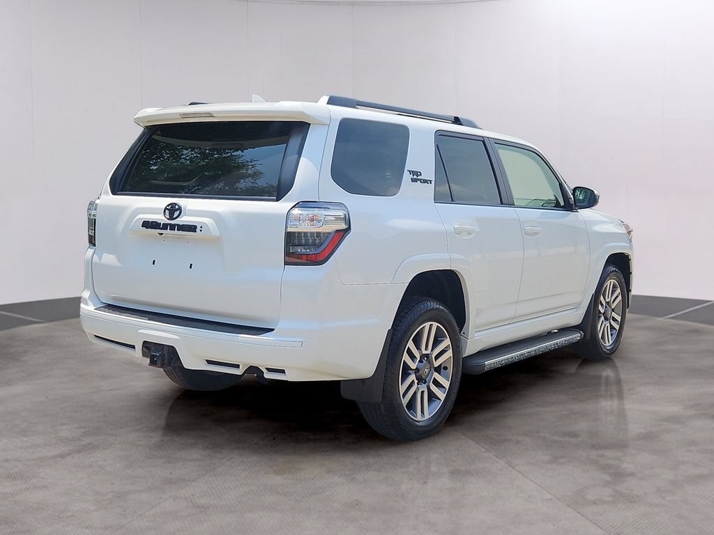 Used 2022 Toyota 4Runner TRD Sport AWD/4WD image 4