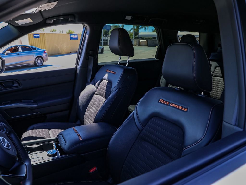 Used 2025 Nissan Pathfinder Rock Creek image 15