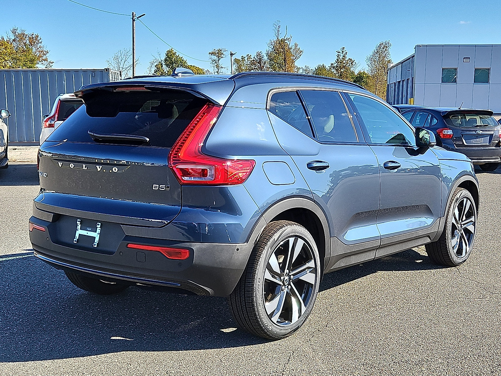 New 2026 Volvo XC40 B5 Ultra w/ Protection Package Premier AWD/4WD image 5