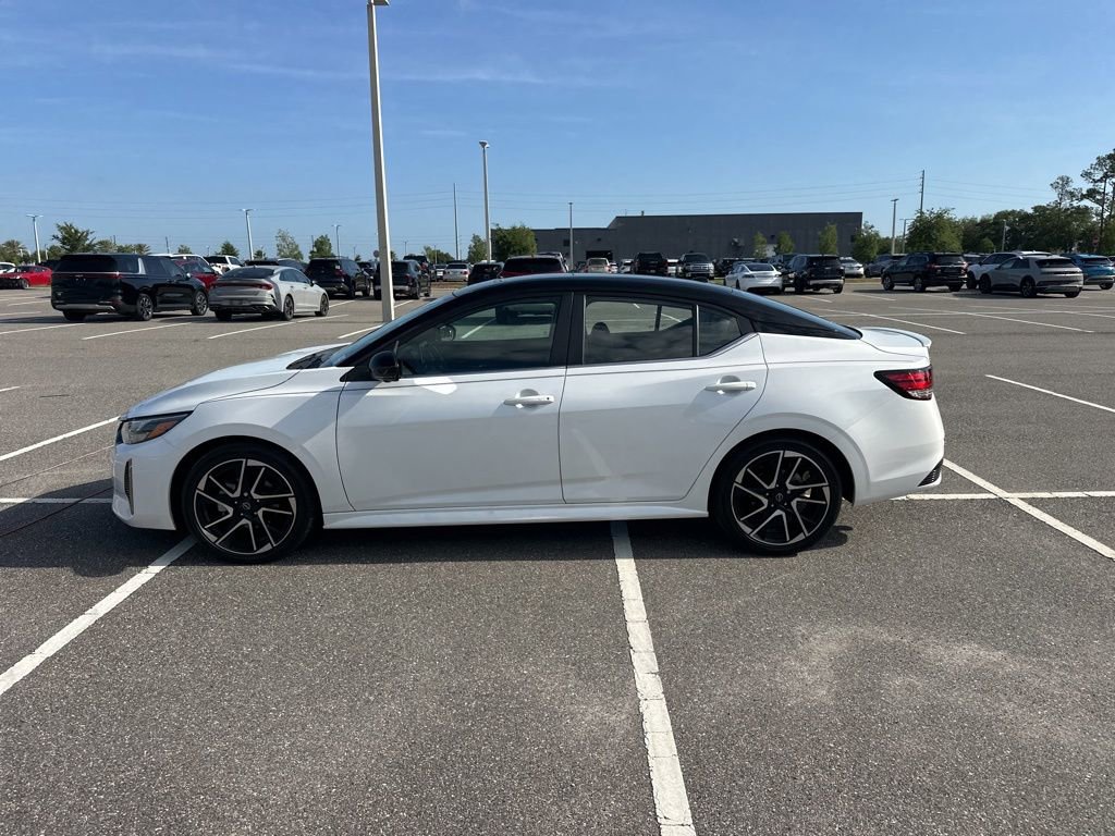 Used 2024 Nissan Sentra SR w/ SR Premium Package FWD image 11
