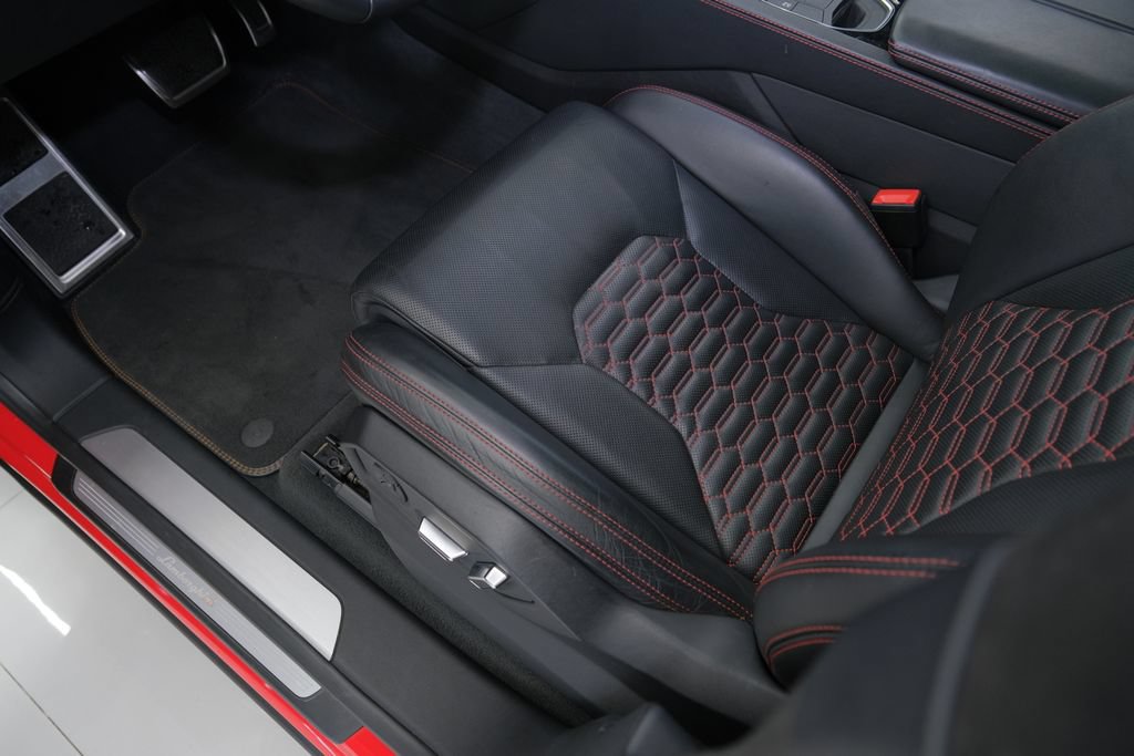 Used 2021 Lamborghini Urus AWD/4WD image 23