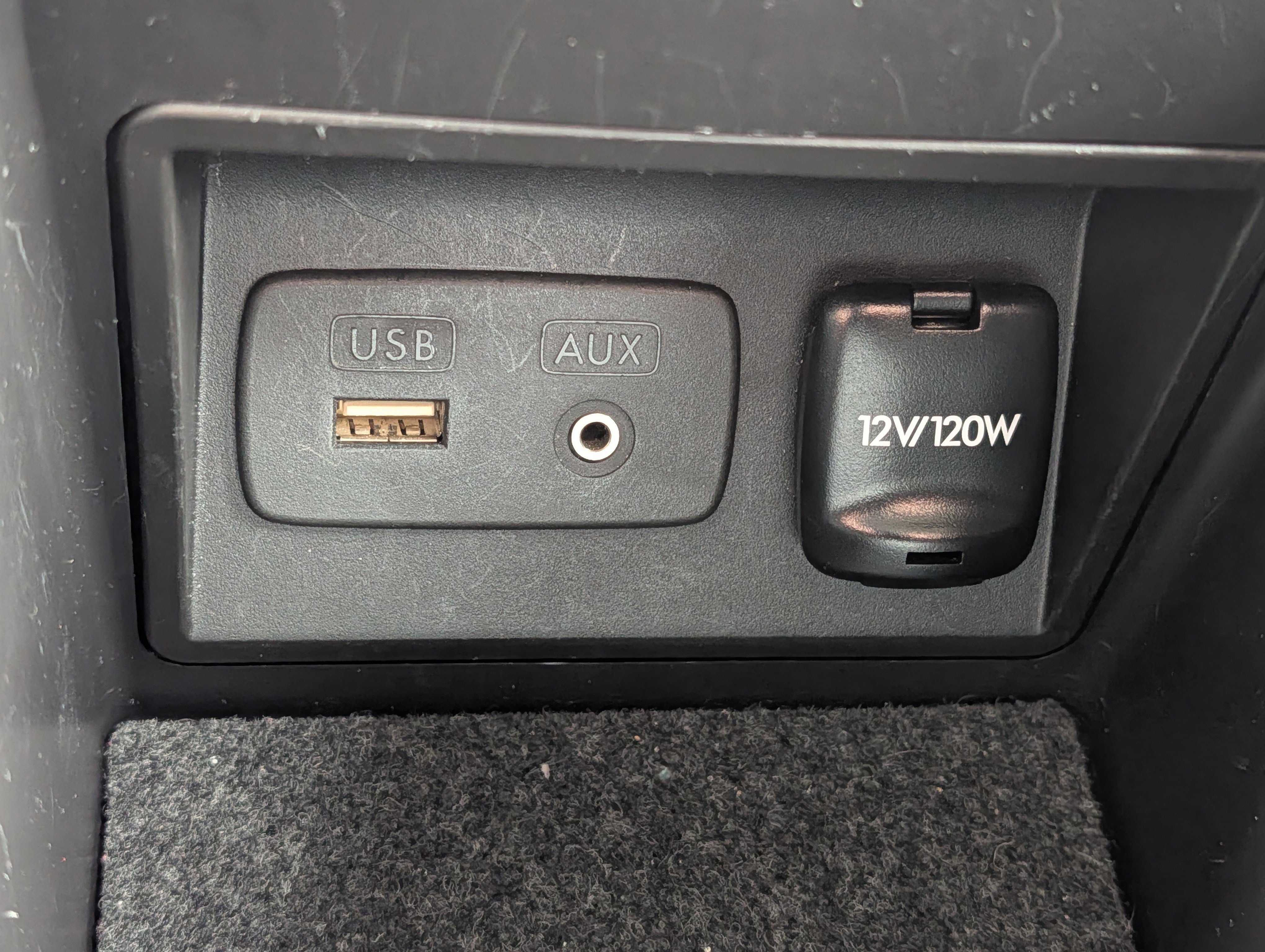 Used 2014 Subaru Outback 2.5i w/ Alloy Wheel Package image 32