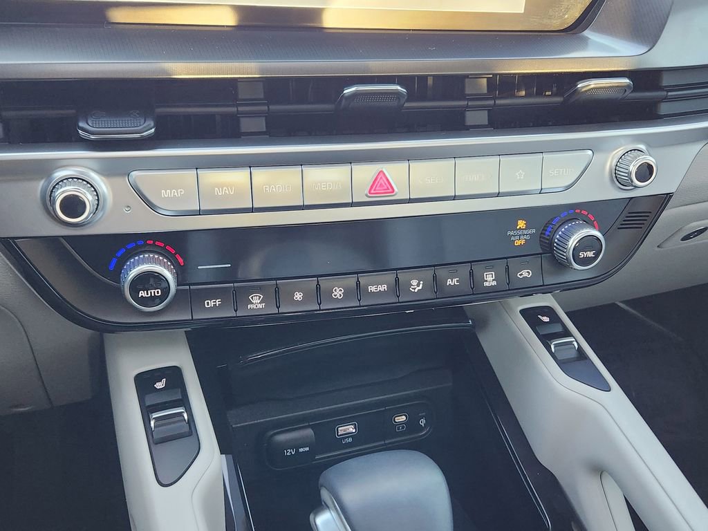 Used 2024 Kia Telluride S w/ S Sunroof Package image 25