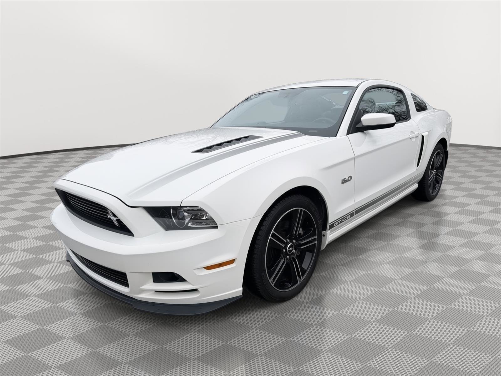 Used 2013 Ford Mustang GT Premium w/ Electronics Pkg image 3