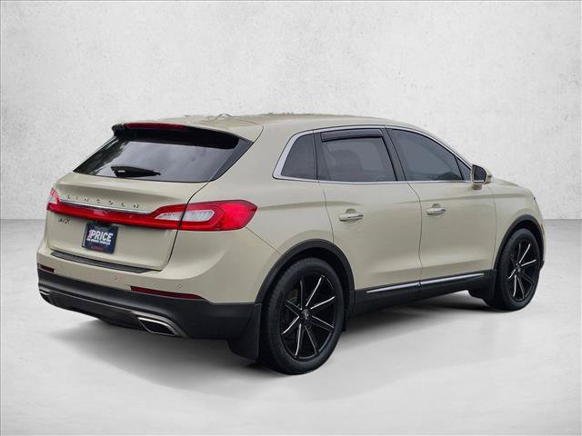 Used 2016 Lincoln MKX Select w/ Select Plus Package FWD image 5