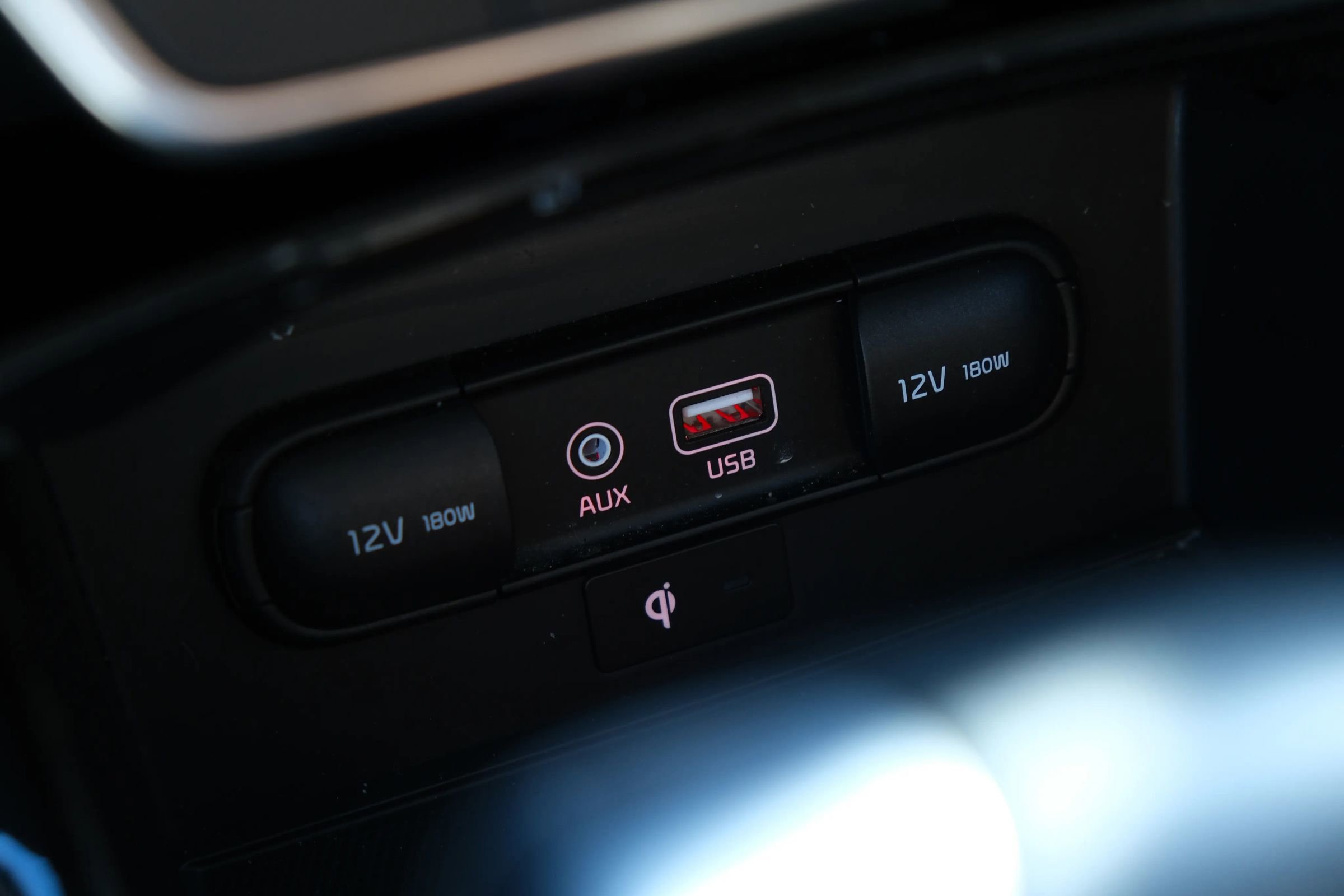 Used 2019 Kia Sorento SX image 37