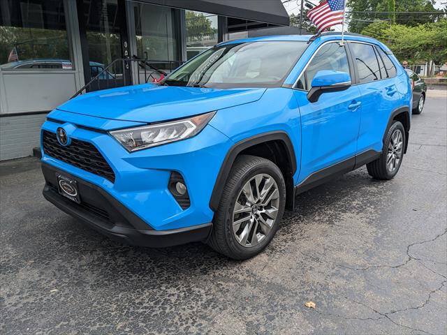 Used 2019 Toyota RAV4 XLE Premium w/ Cold Weather Package AWD/4WD image 1
