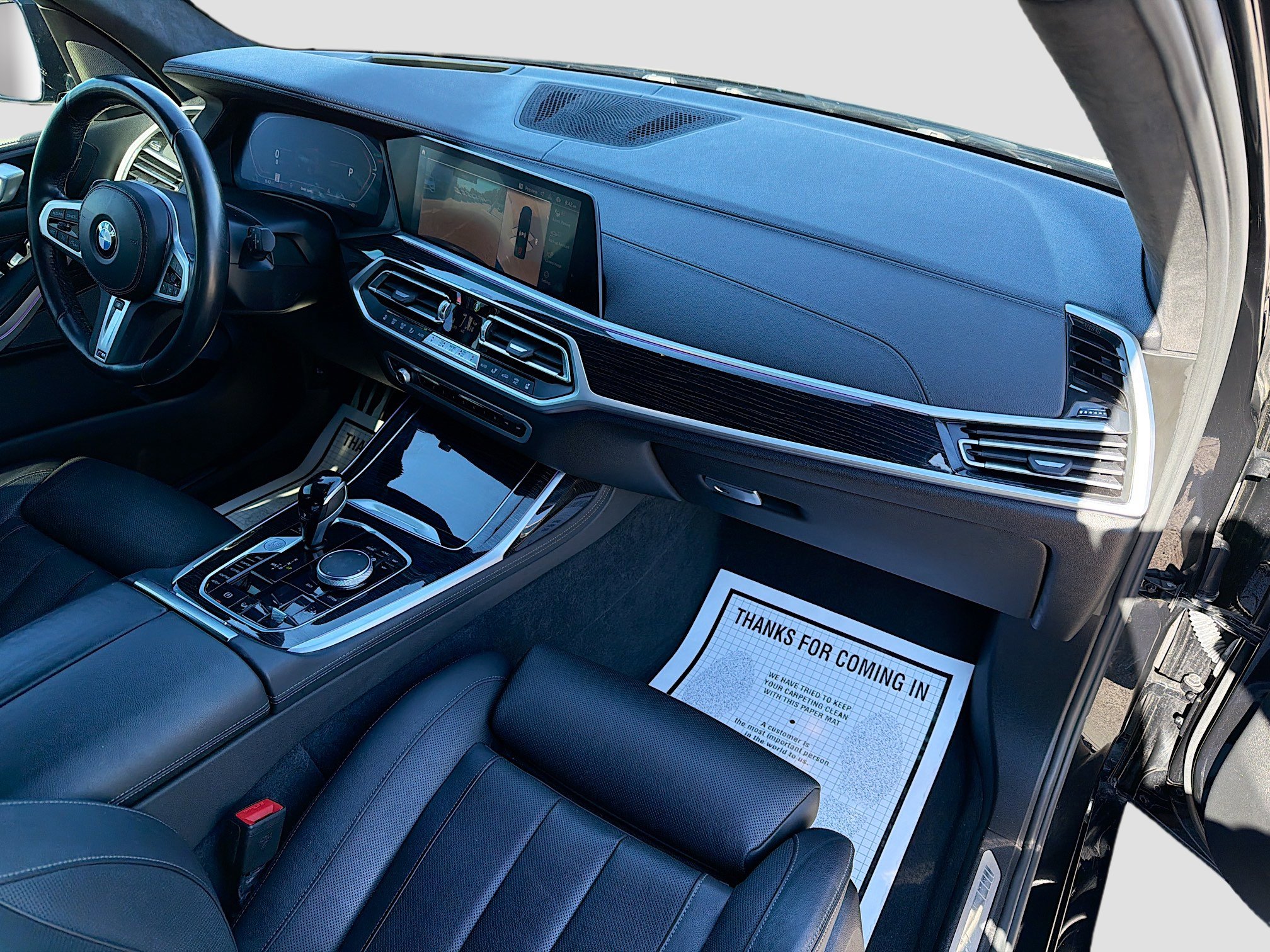 Used 2022 BMW X7 xDrive40i w/ M Sport Package image 15