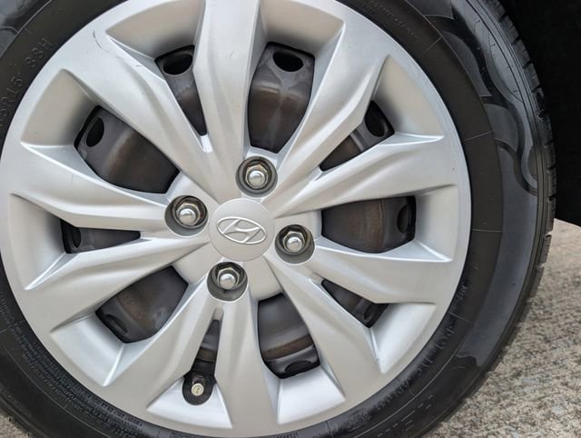 Used 2022 Hyundai Accent SE FWD image 6