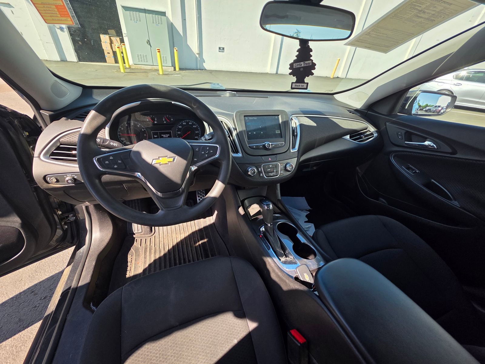 Used 2017 Chevrolet Malibu LS FWD image 12