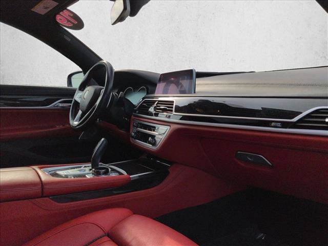 Used 2019 BMW 750i xDrive w/ Executive Package AWD/4WD image 24