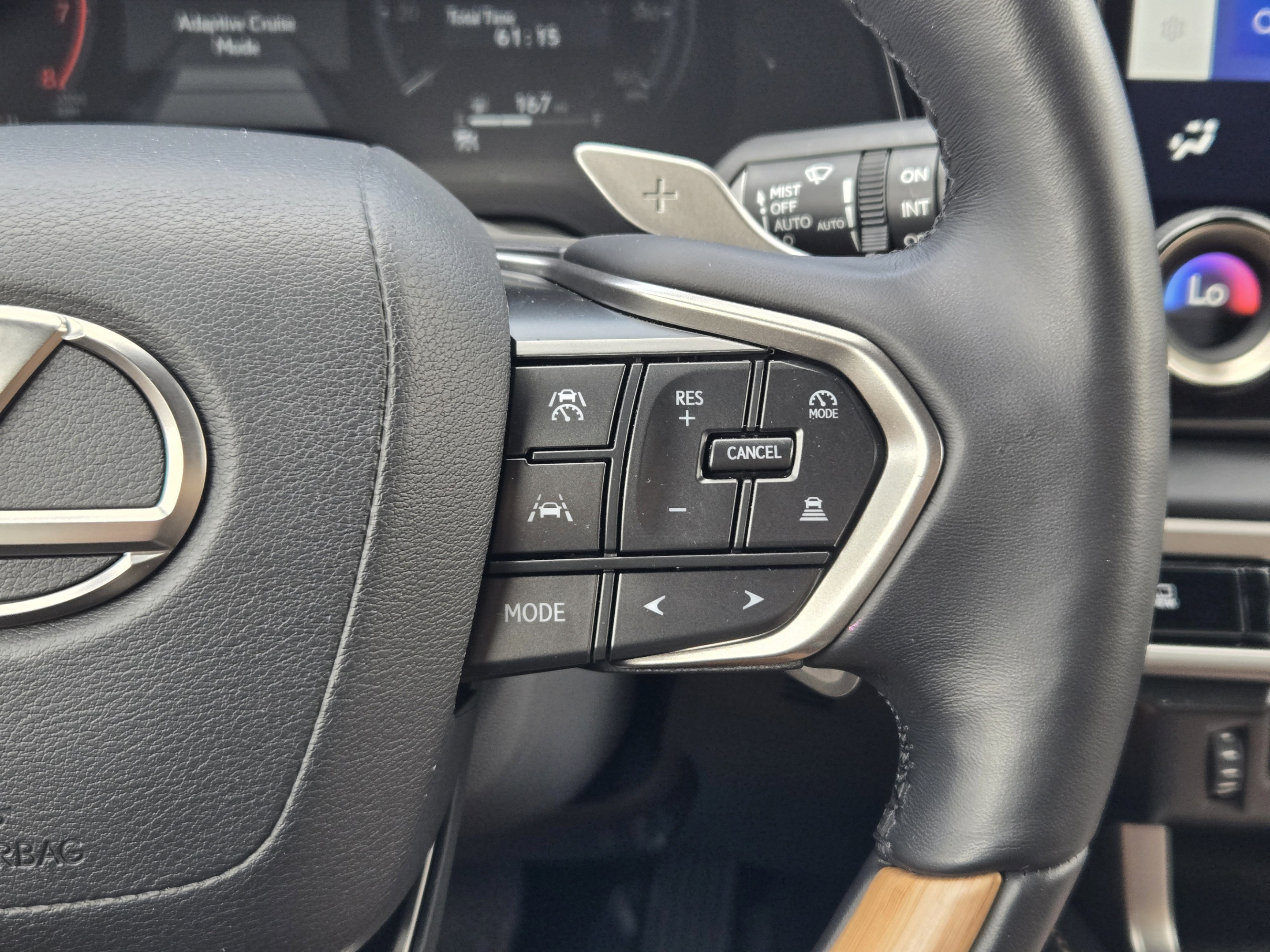 Used 2025 Lexus RX 350 Premium w/ Accessory Package (Z1) FWD image 25