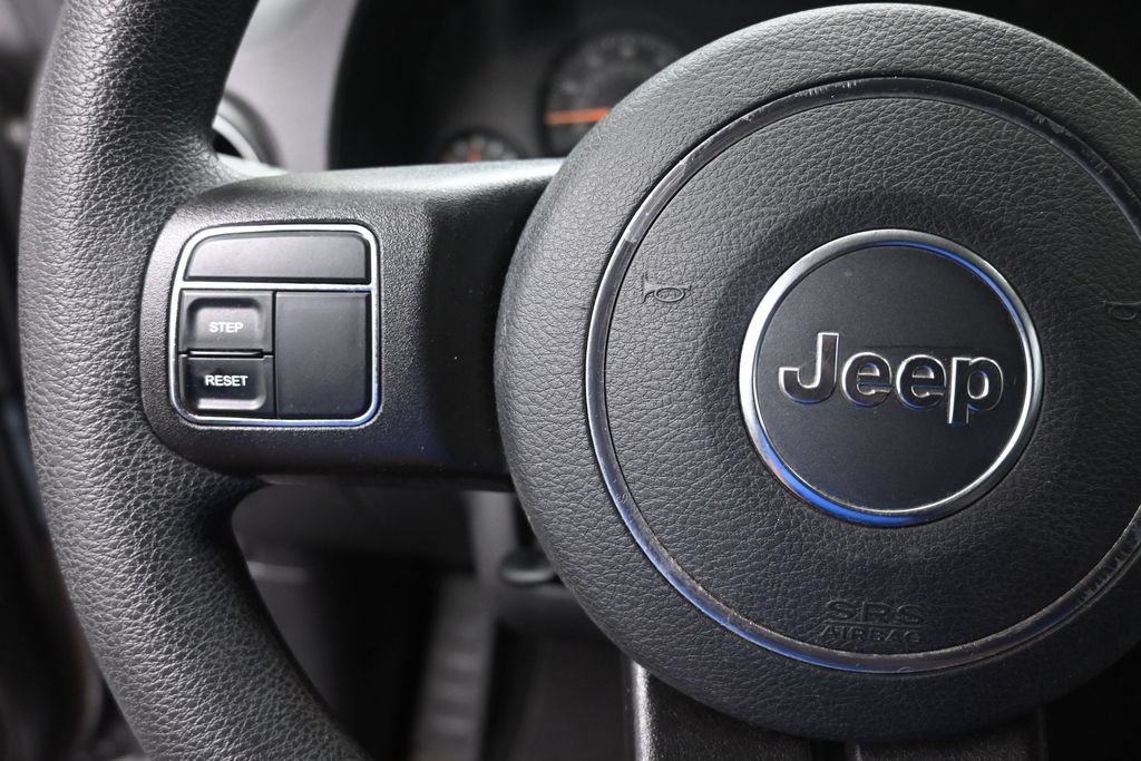 Used 2016 Jeep Compass Sport FWD image 15