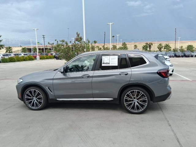 Used 2023 BMW X3 sDrive30i w/ Convenience Package w/ZPA RWD image 3