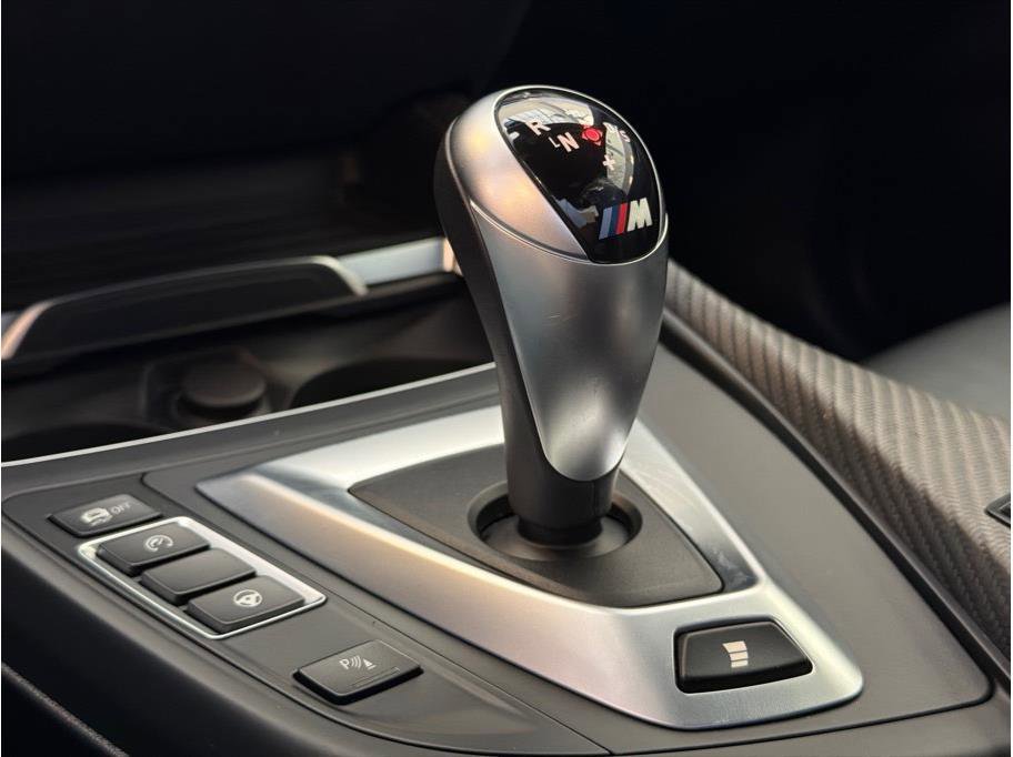 Used 2020 BMW M2 Competition w/ Executive Package RWD image 16