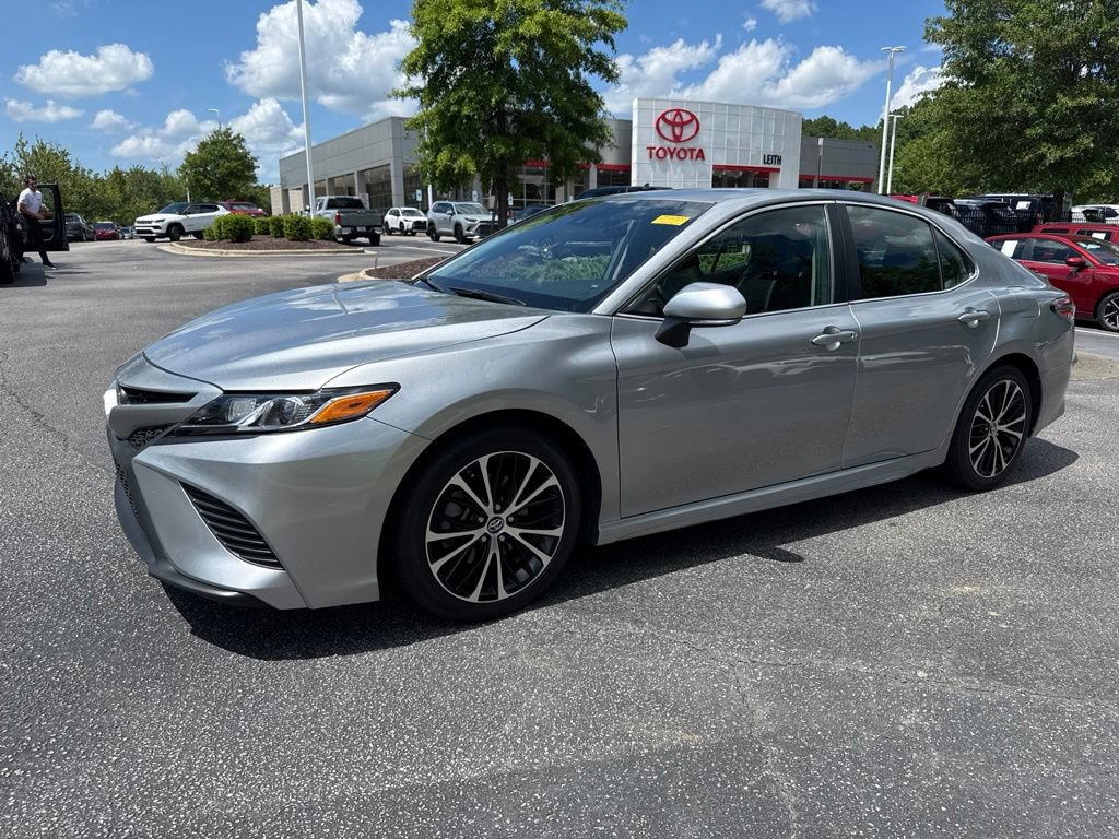 Used 2019 Toyota Camry SE w/ Audio Package