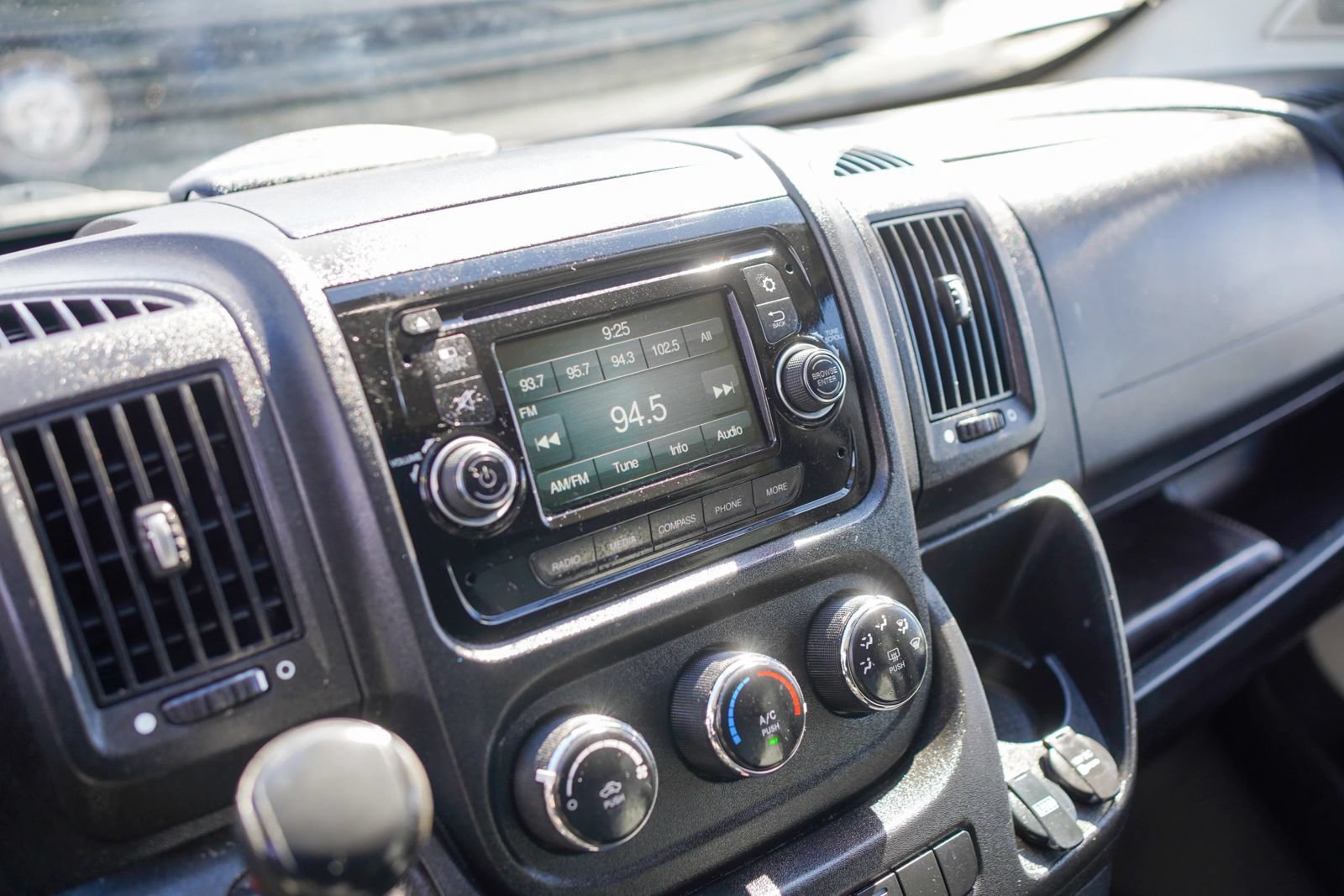 Used 2016 RAM ProMaster 2500 w/ Premium Appearance Group FWD image 16