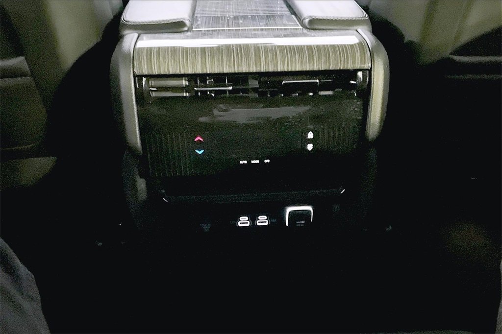 Used 2022 Jeep Wagoneer Series II image 35