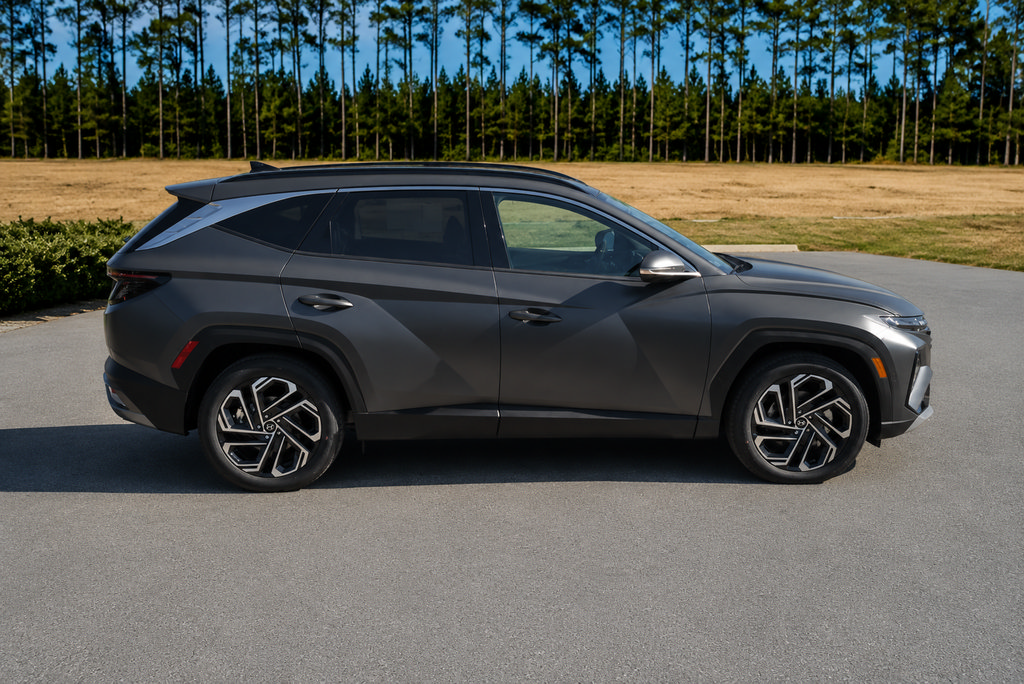 New 2026 Hyundai Tucson Limited FWD image 4
