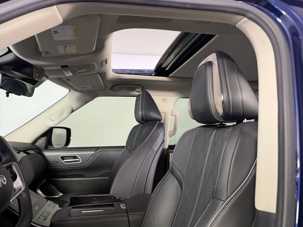 Used 2025 INFINITI QX80 Sensory AWD/4WD image 23