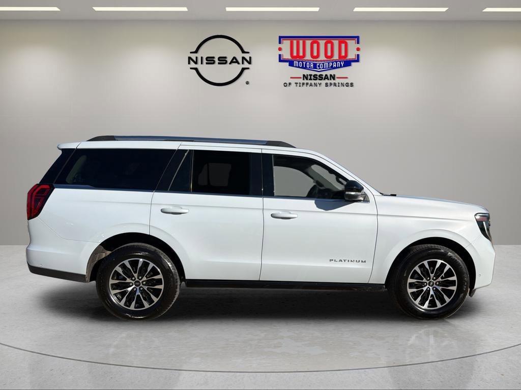Used 2025 Ford Expedition Platinum AWD/4WD image 2