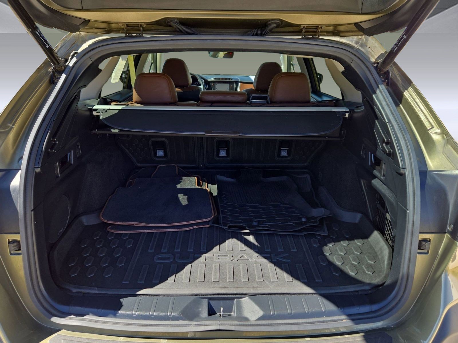 Used 2020 Subaru Outback Touring XT image 27