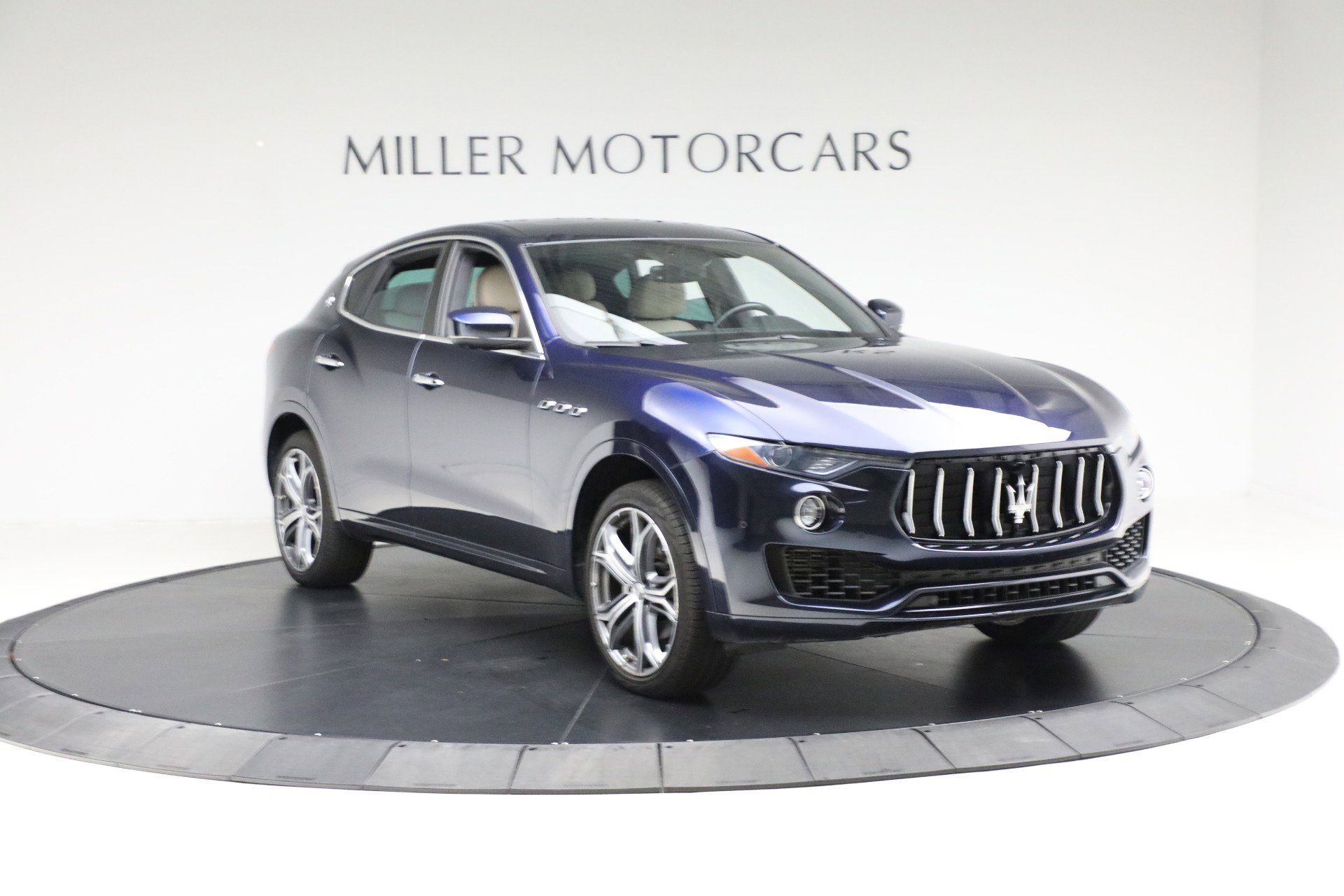 Used 2019 Maserati Levante image 10