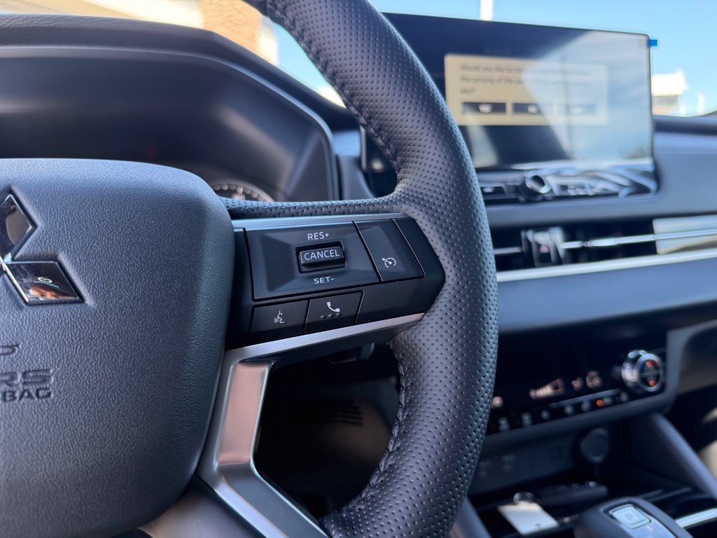 New 2026 Mitsubishi Outlander LE FWD image 22