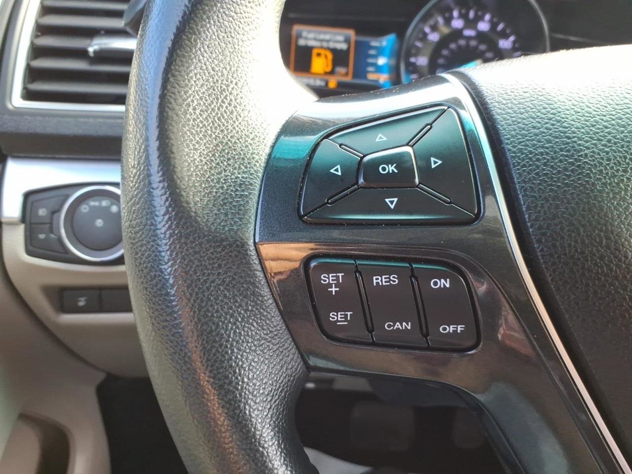 Used 2018 Ford Explorer Limited image 22