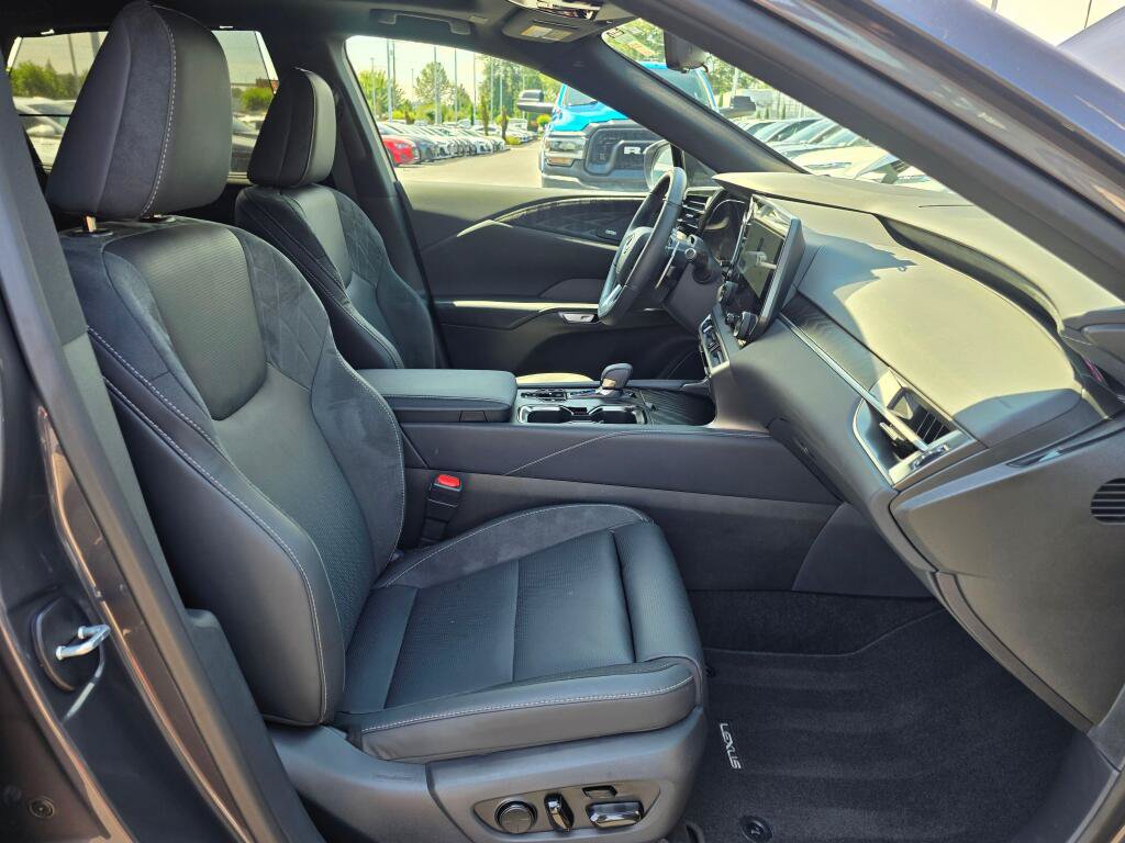 Used 2026 Lexus RX 350 w/ Convenience Package AWD/4WD image 30