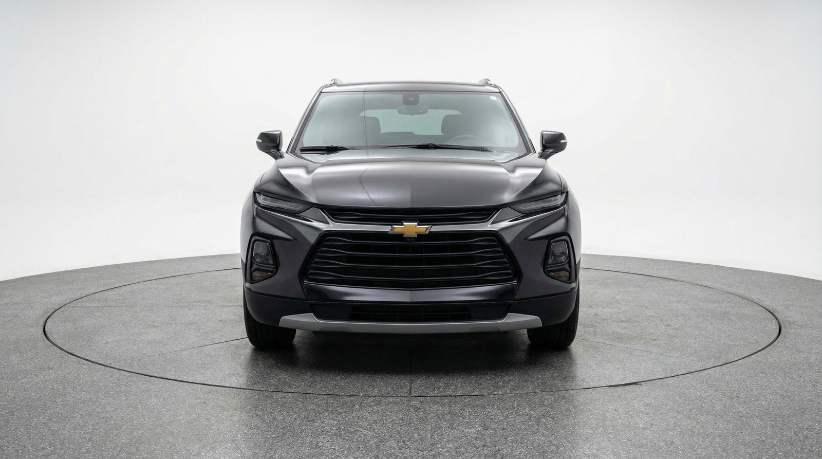Used 2025 Chevrolet Blazer LT image 2