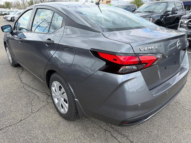 Used 2021 Nissan Versa S FWD image 3