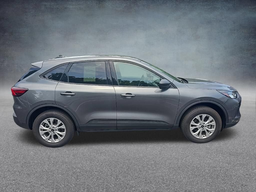 Used 2025 Ford Escape Active AWD/4WD image 8