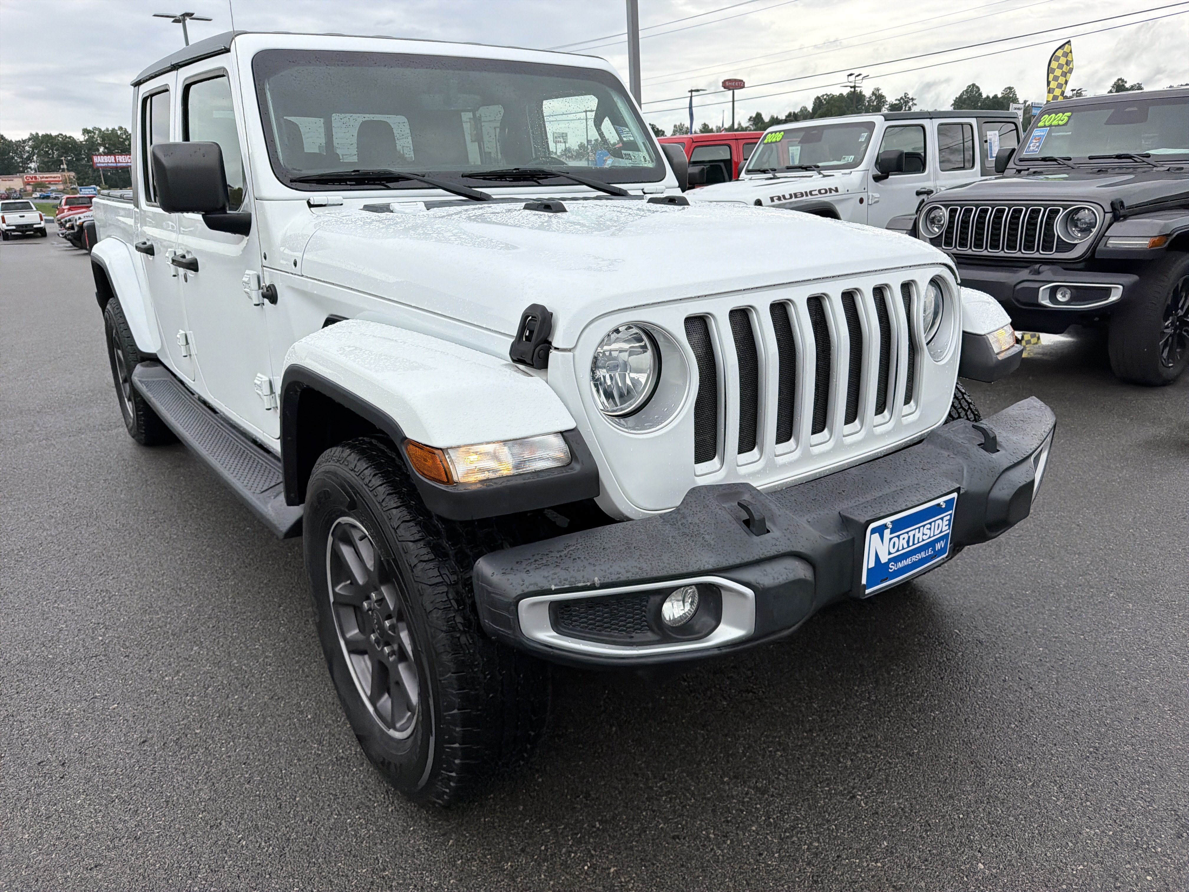 Used 2021 Jeep Gladiator Overland w/ Popular Equipment Package AWD/4WD image 3