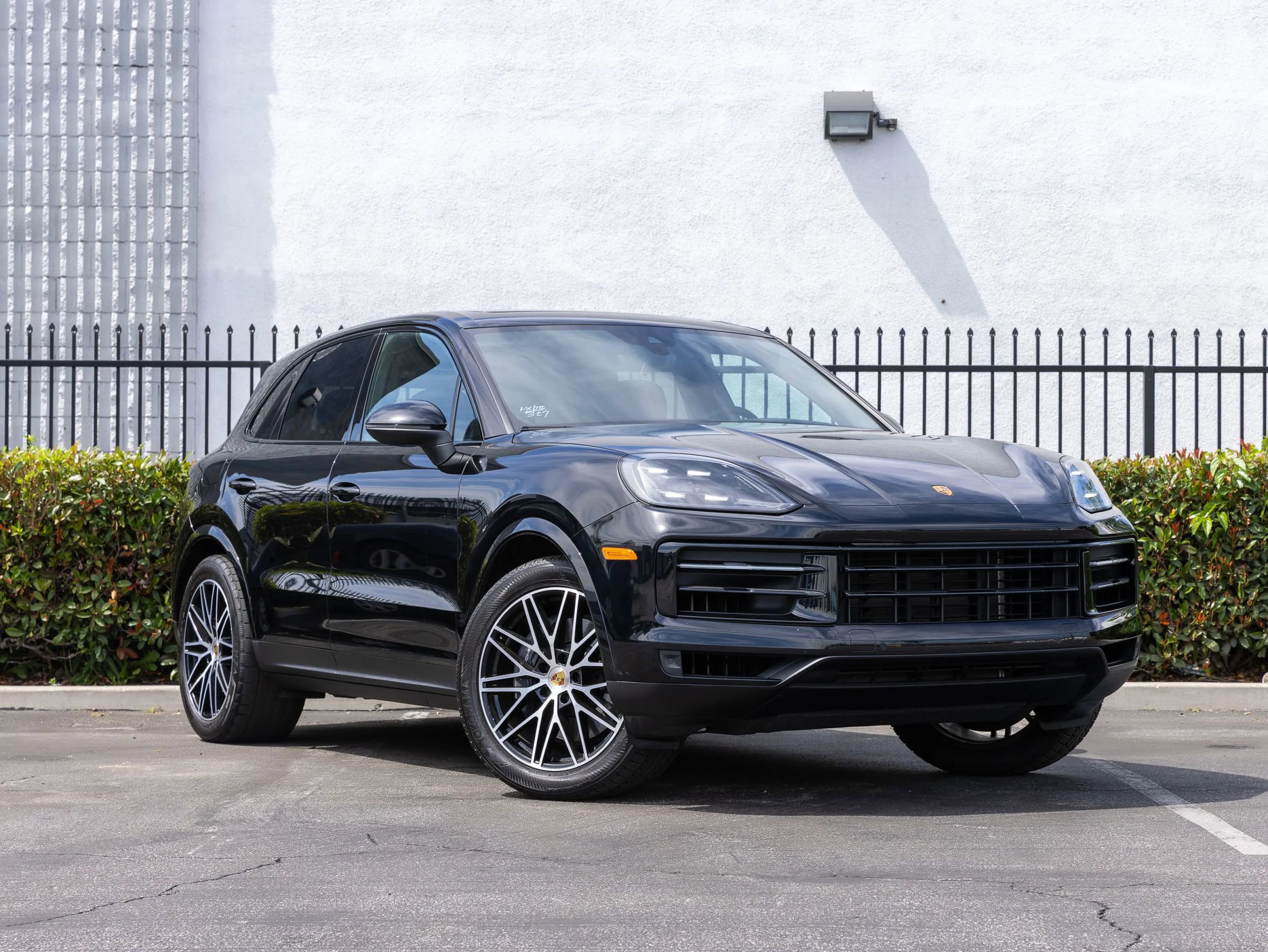 Used 2024 Porsche Cayenne image 11
