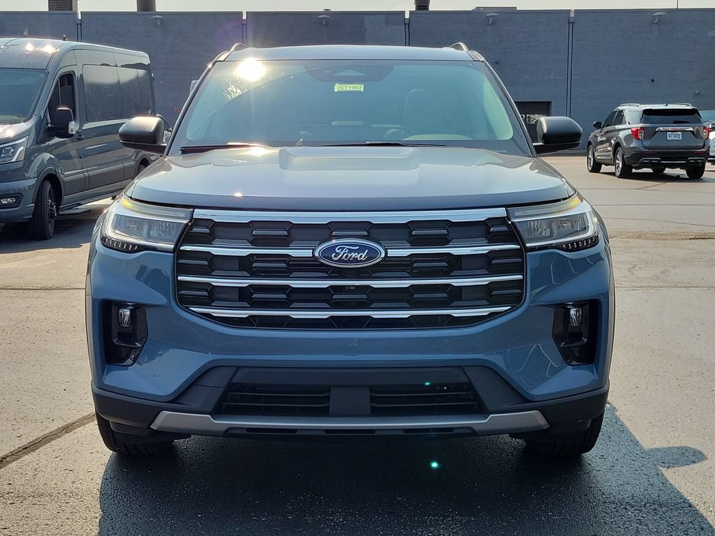 New 2026 Ford Explorer Active w/ Active Comfort Package AWD/4WD image 2