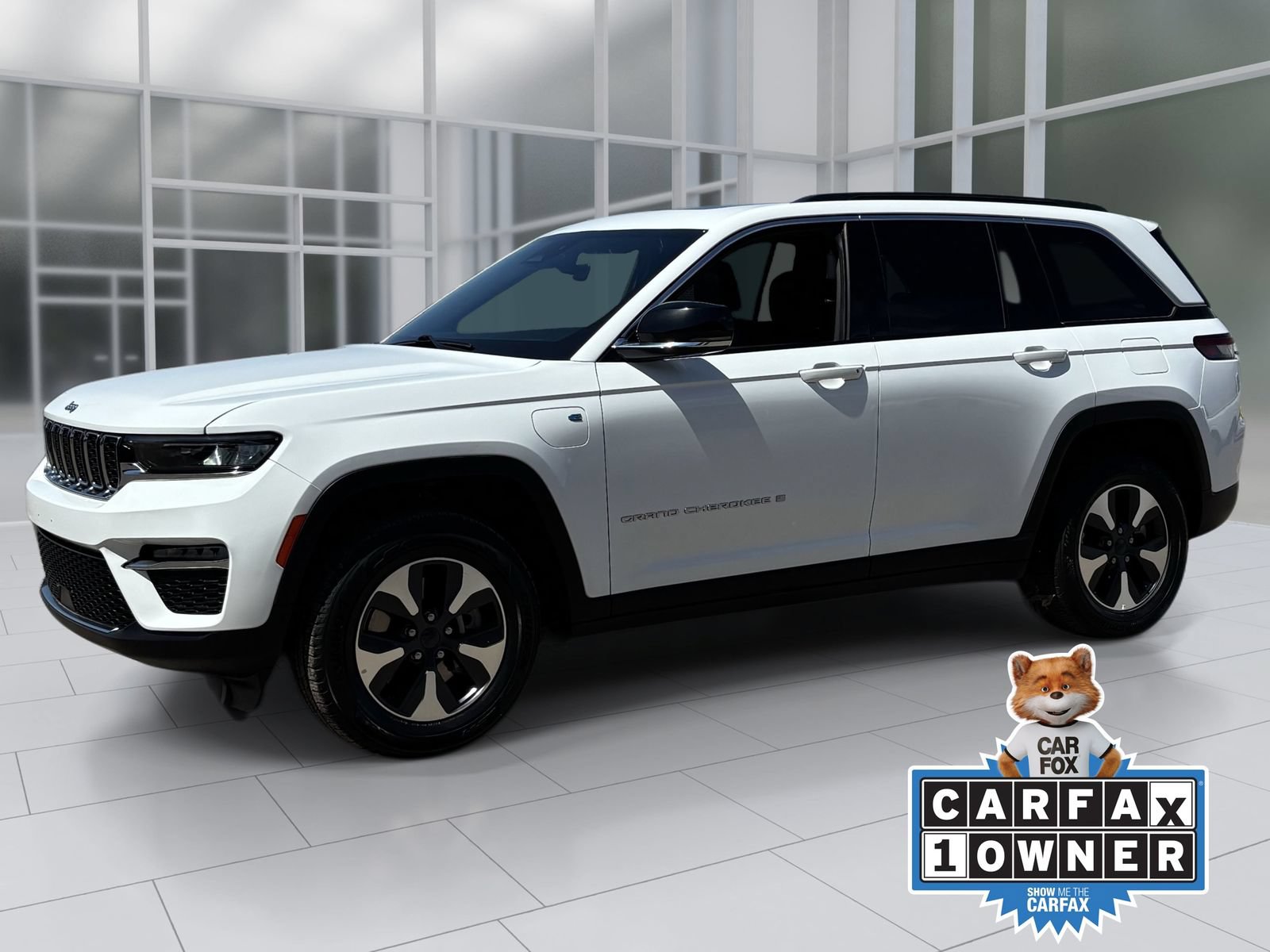 Used 2024 Jeep Grand Cherokee Limited 4xe AWD/4WD image 2