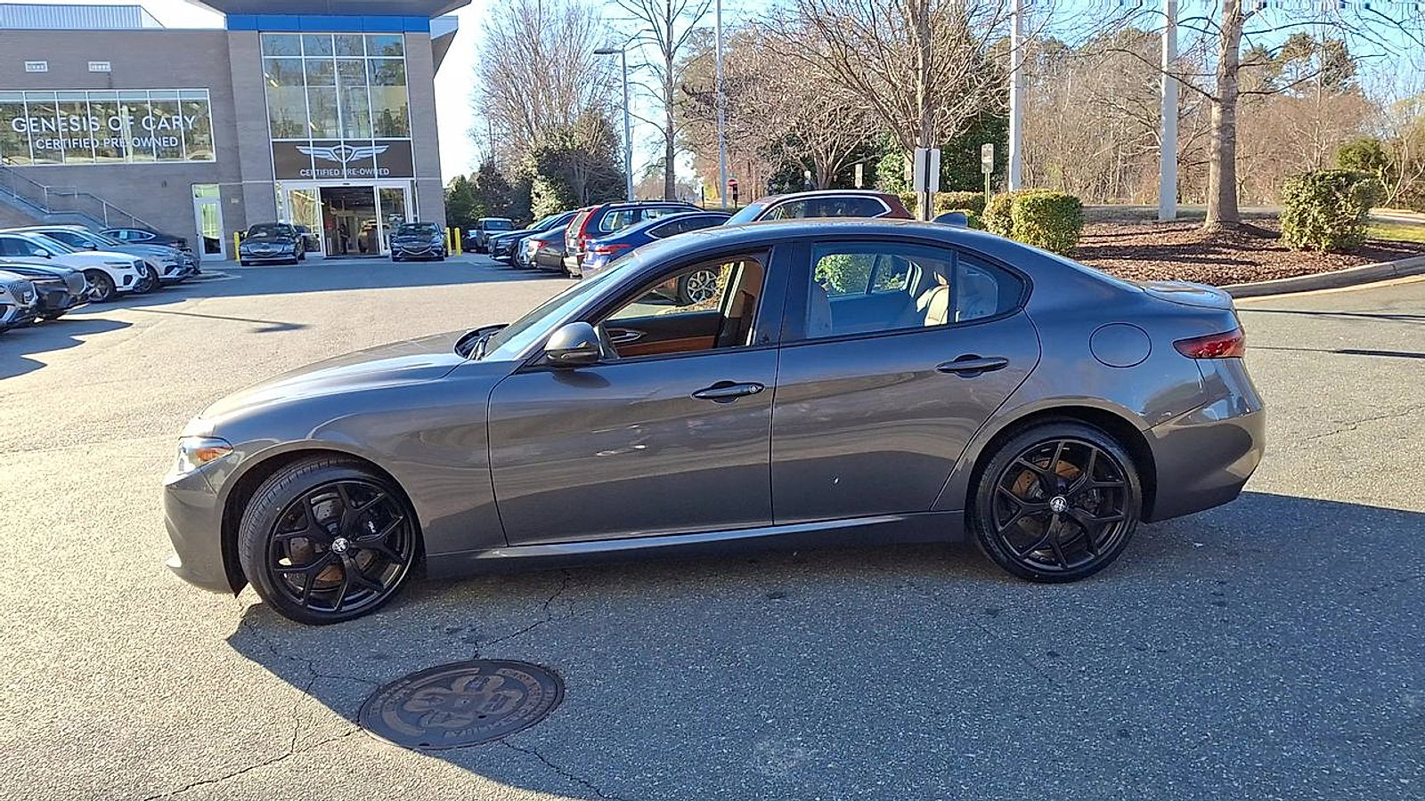 Used 2019 Alfa Romeo Giulia Ti Sport w/ Quick Order Package 22S Sport image 5