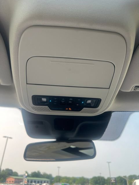 Used 2025 Ford Expedition Max Active AWD/4WD image 25