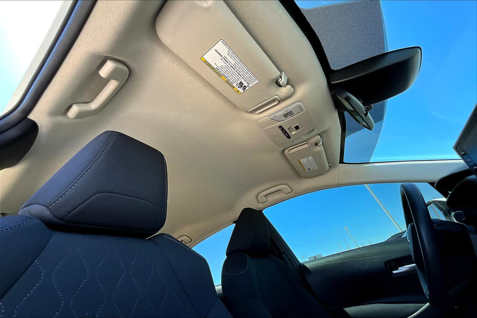 Used 2021 Toyota Corolla LE FWD image 14