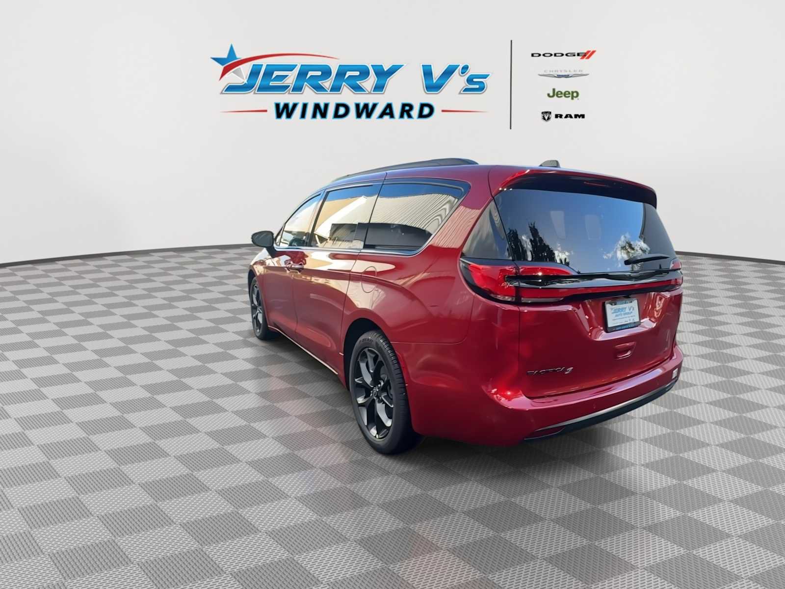 New 2026 Chrysler Pacifica Select w/ S Appearance Package image 6