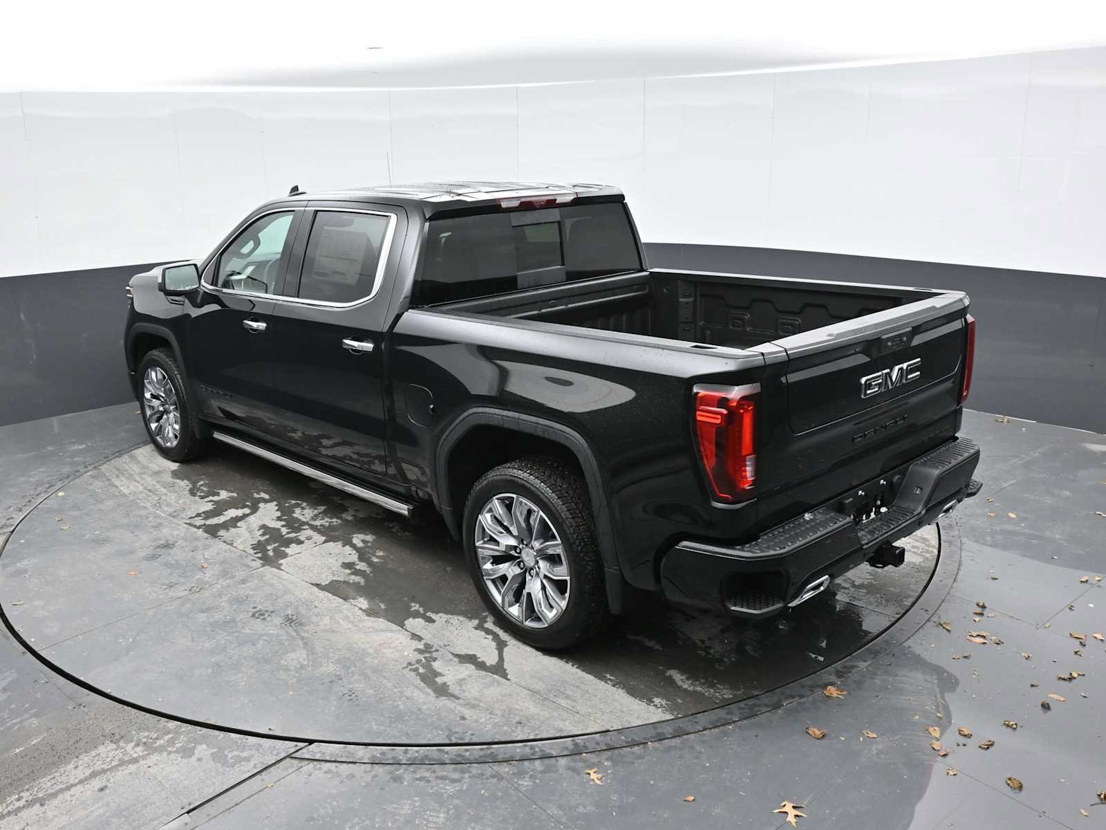 New 2026 GMC Sierra 1500 Denali AWD/4WD image 25