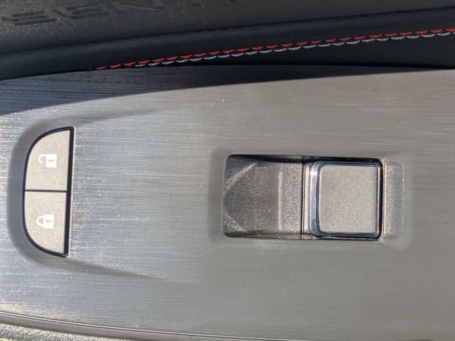 New 2026 Nissan Sentra SR w/ SR Premium Package FWD image 31