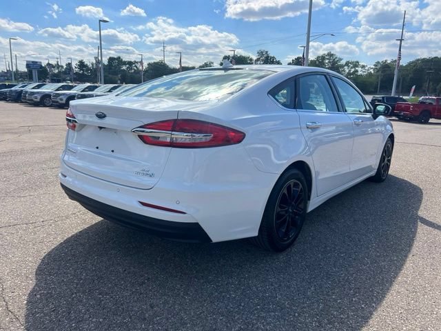 Certified 2019 Ford Fusion SE FWD image 4